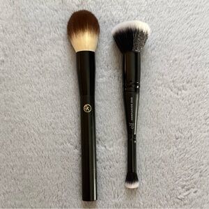 5/$25 🎆 Gently Used Sonia Kaskuk Blush Brush & e.l.f. Cosmetics Complexion Duo